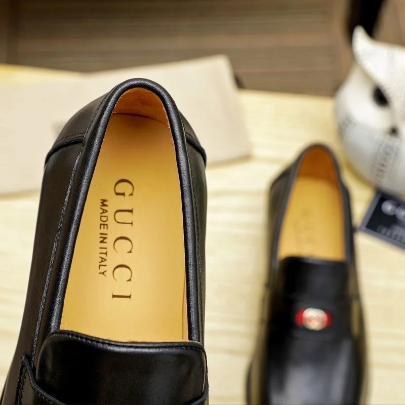 Flexible Gucci Business Shoes 24212