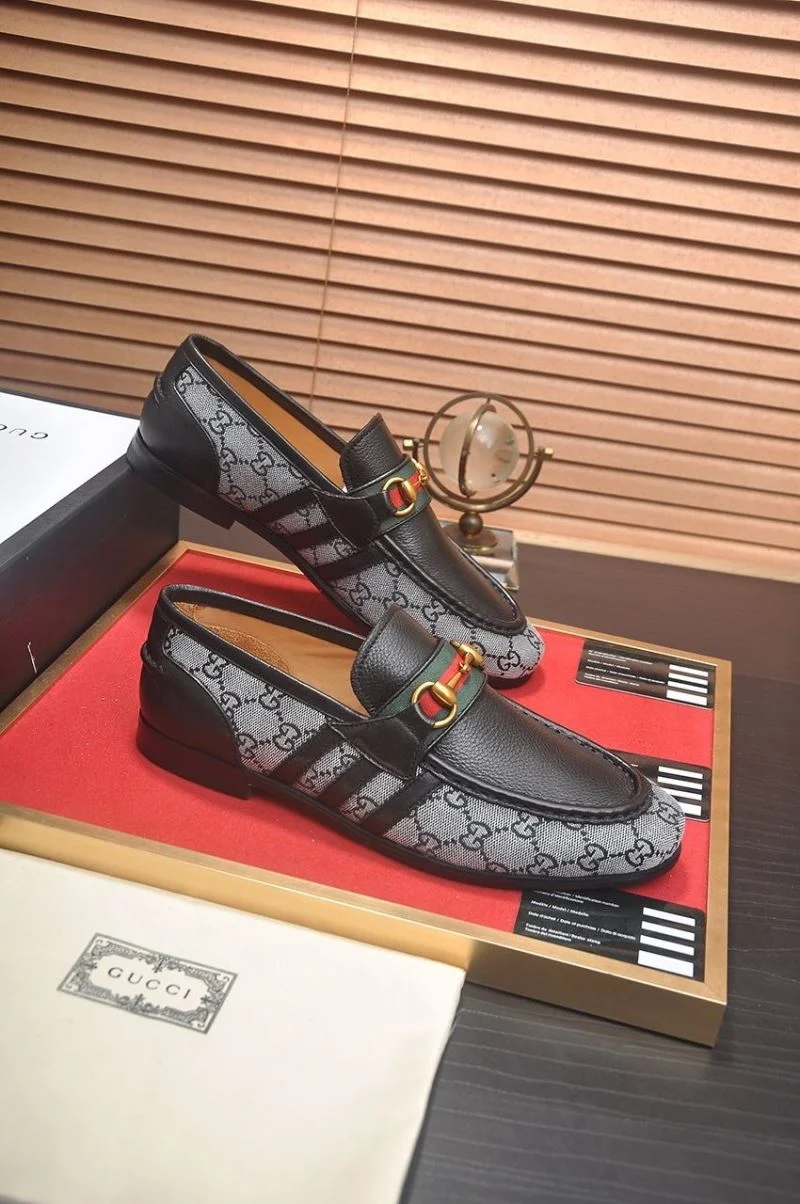 Functional Gucci Business Shoes 25933