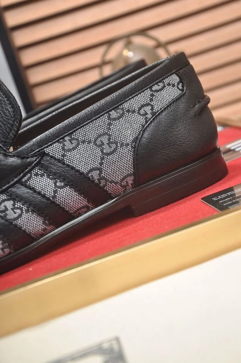 Functional Gucci Business Shoes 25933