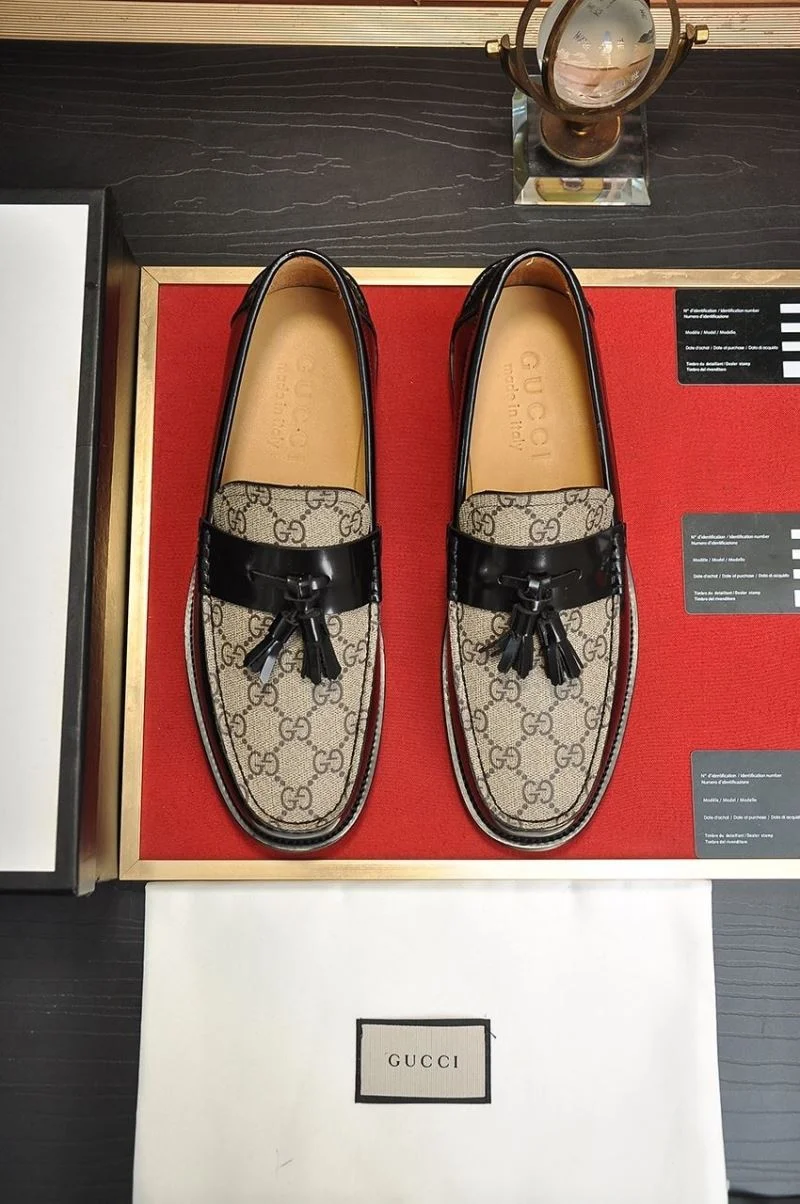 Resilient Gucci Business Shoes 25809