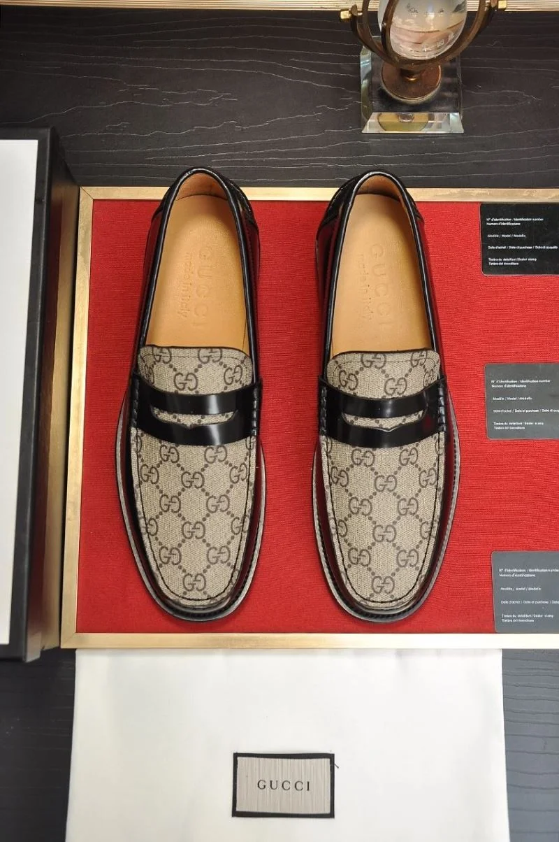Unisex Gucci Business Shoes 25916
