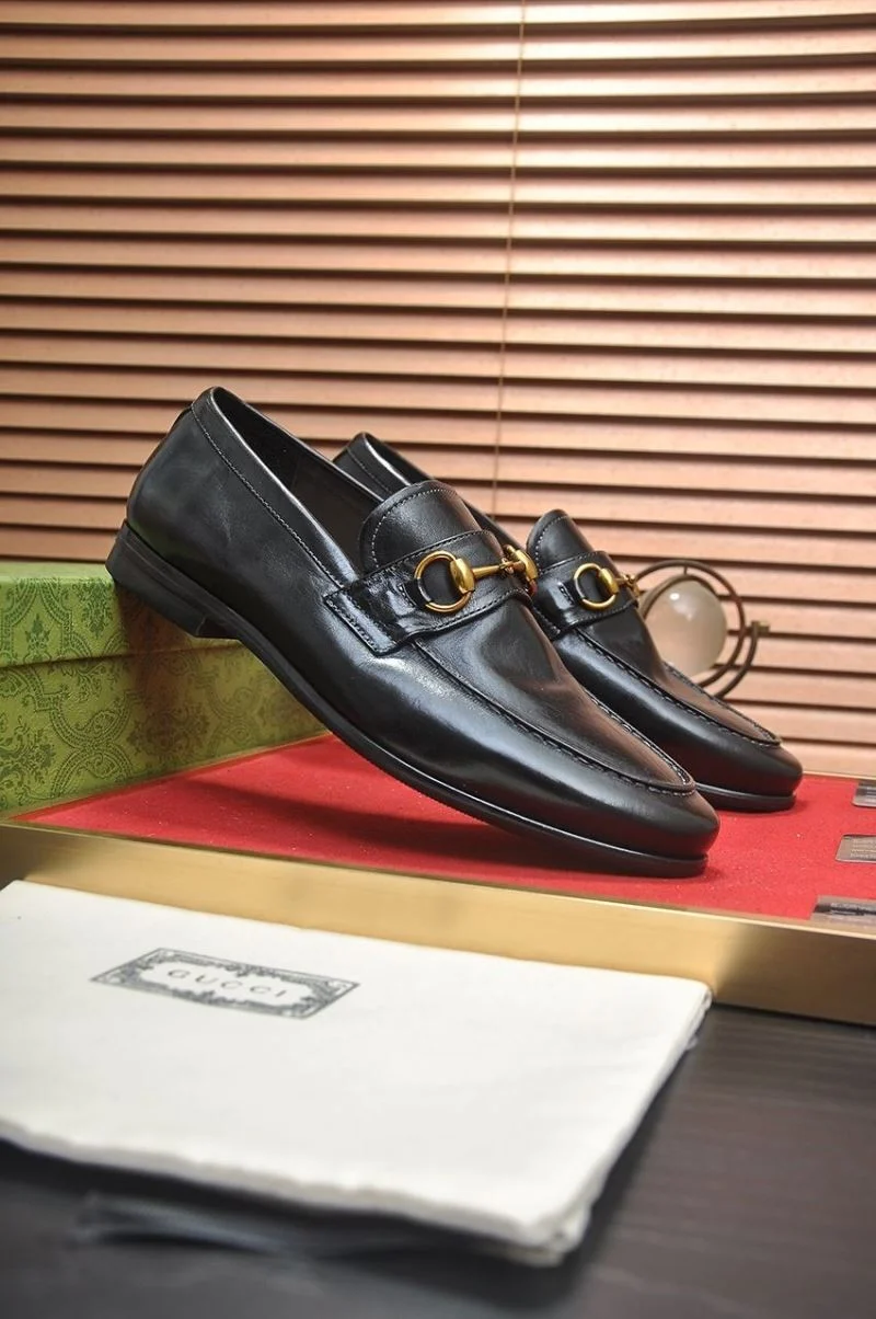 Gucci Business Shoes Bold 25678