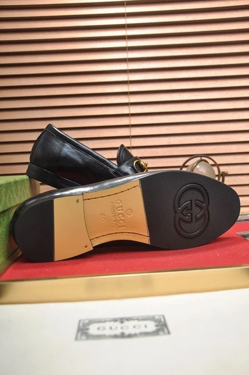Gucci Business Shoes Bold 25678