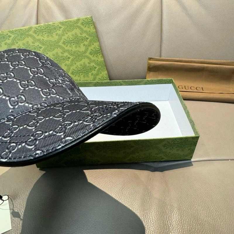 Gucci Caps Effortless 261386