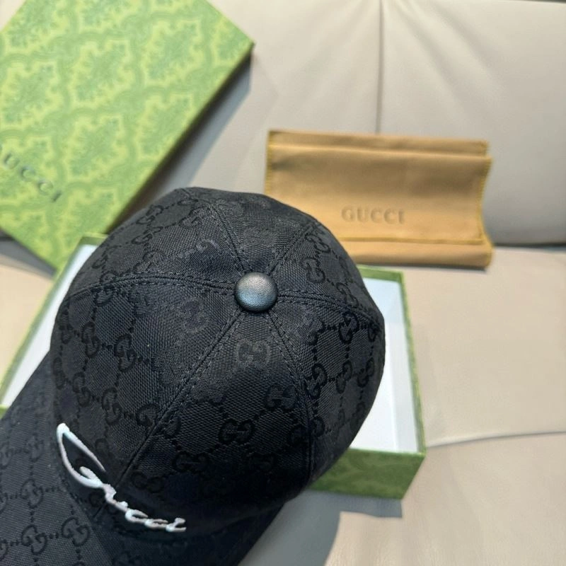 Gucci Caps Versatile 261371