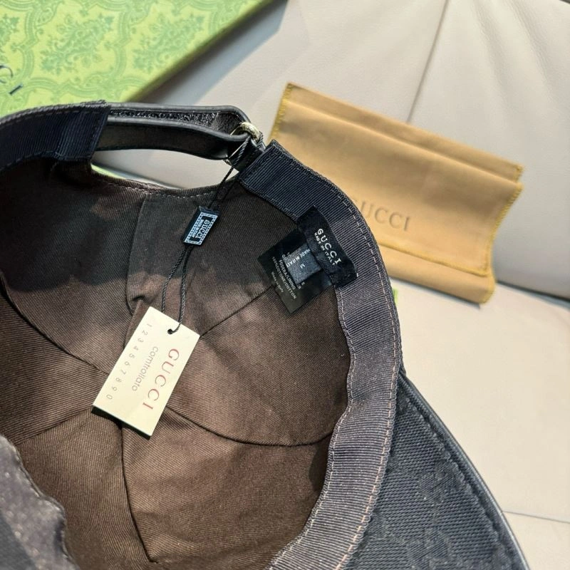 Gucci Caps Versatile 261371