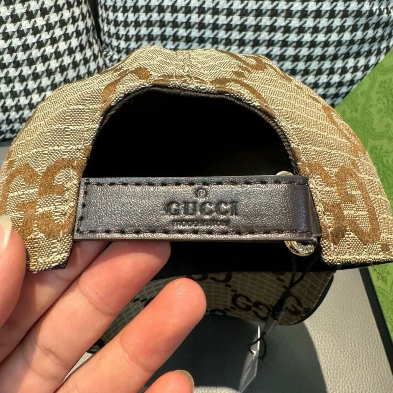 Gucci Caps GoAnywhere 261385