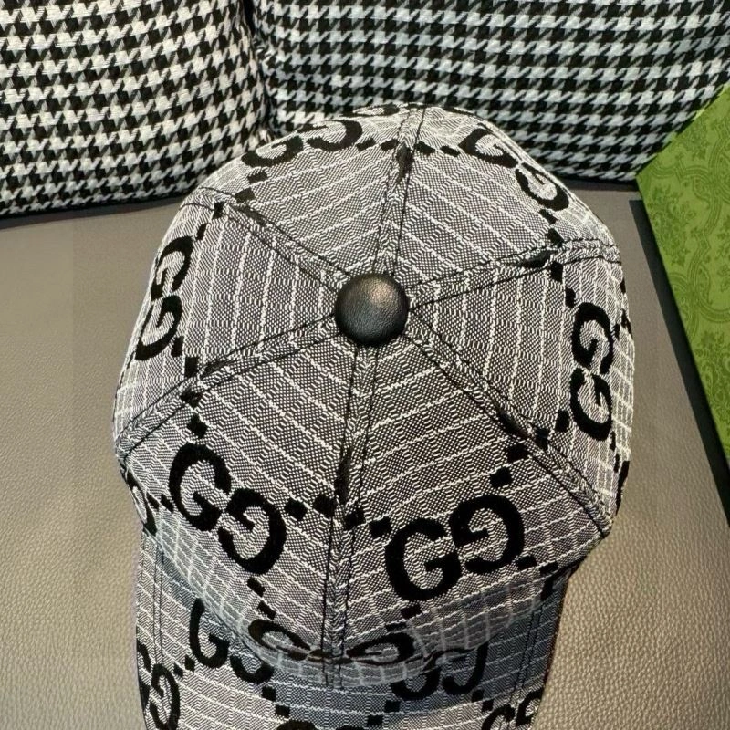WaterResistant Gucci Caps 261380