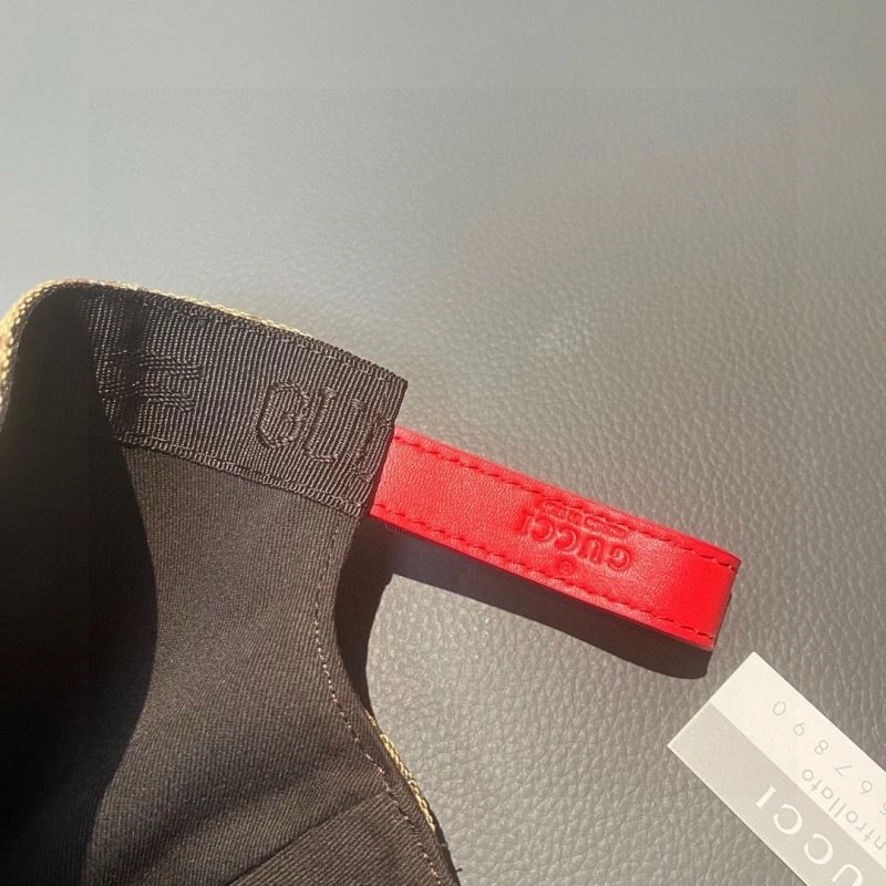 Gucci Caps Neat 261348