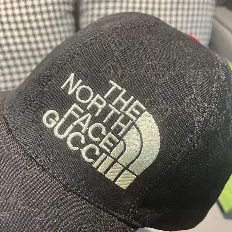 Tailored Gucci Caps 261352