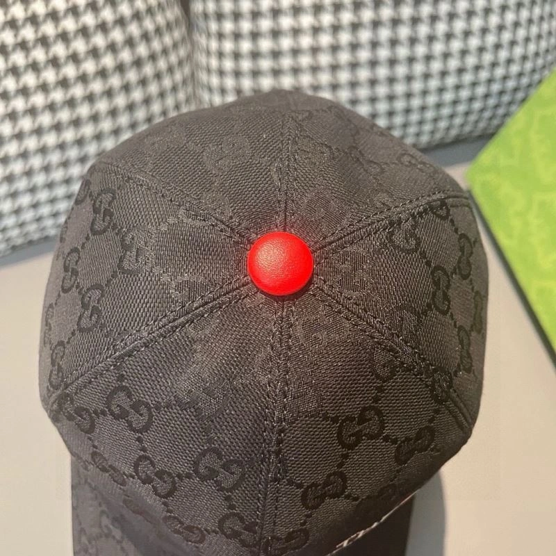 Tailored Gucci Caps 261352