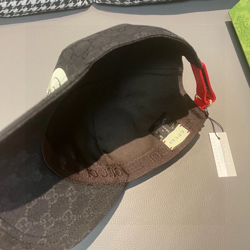 Tailored Gucci Caps 261352