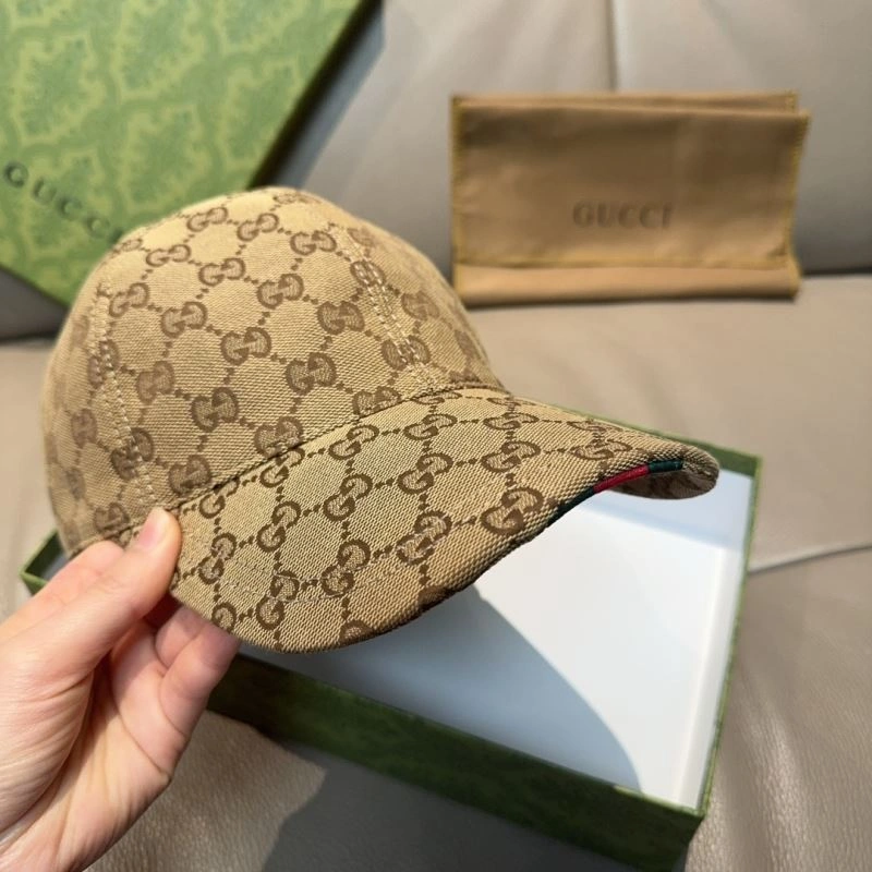 WaterResistant Gucci Caps 261286