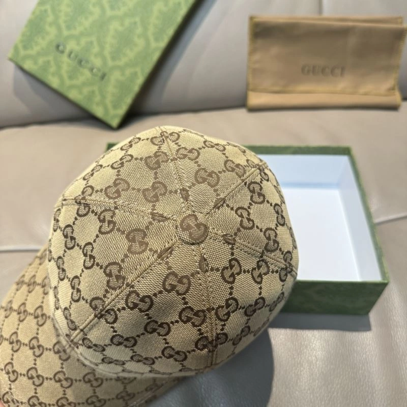 WaterResistant Gucci Caps 261286
