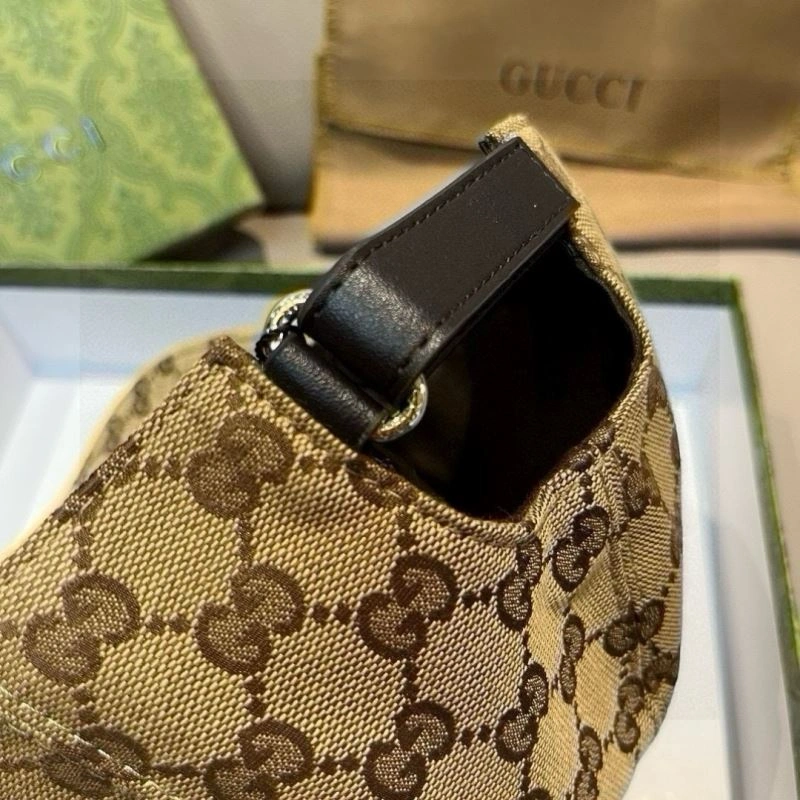 Gucci Caps Youthful 261296