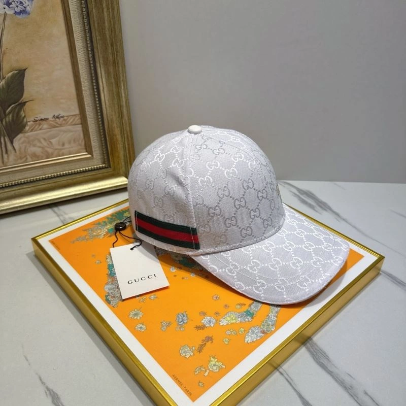 Gucci Caps Sleek 258875