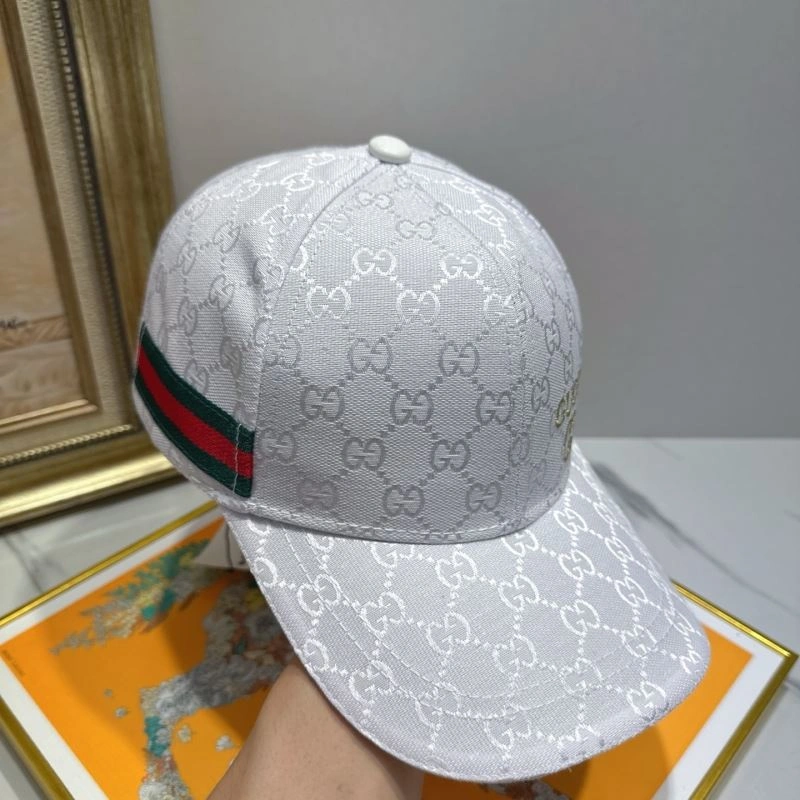 Gucci Caps Sleek 258875
