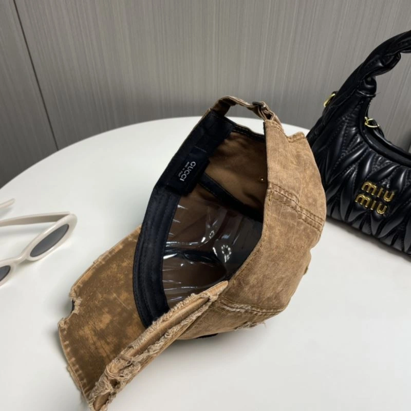 Compact Gucci Caps 258732