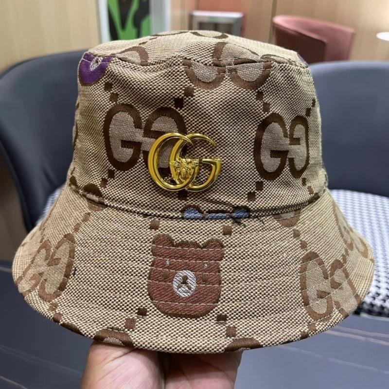 Compact Gucci Caps 258671