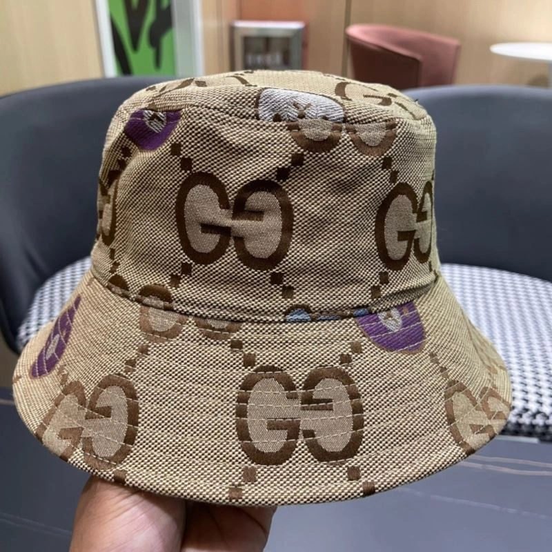 Compact Gucci Caps 258671