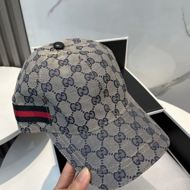 Gucci Caps ZipUp 258609