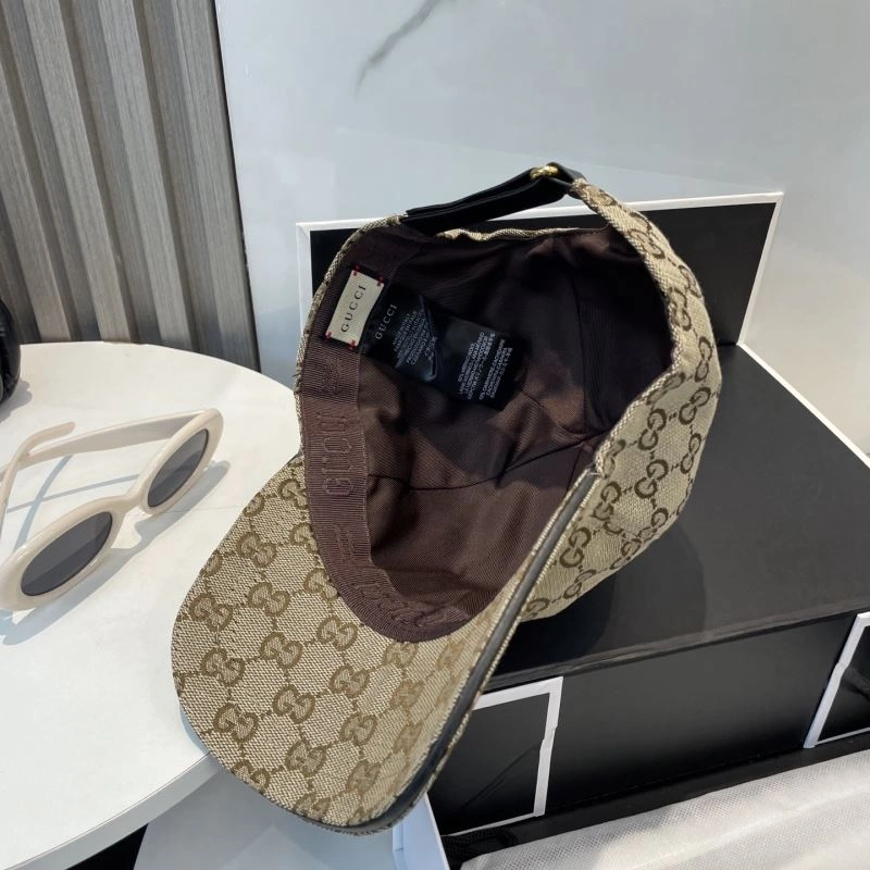 Gucci Caps Minimalist 258623