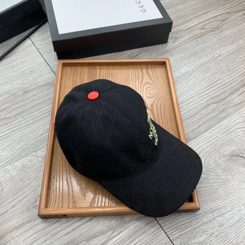 Fashionable Gucci Caps 262083