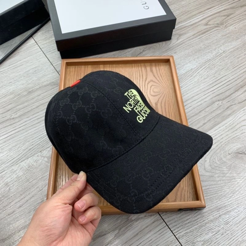 Fashionable Gucci Caps 262083