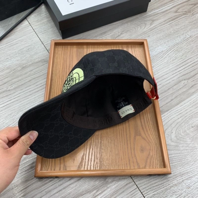 Fashionable Gucci Caps 262083