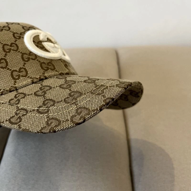 Minimalist Gucci Caps 262020