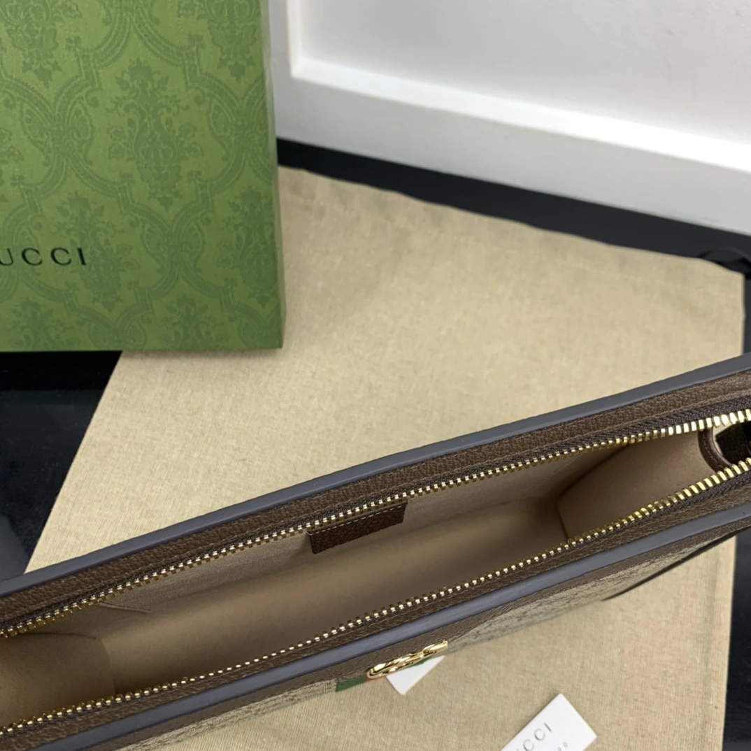 HighPerformance Gucci Clutch Bags 67464