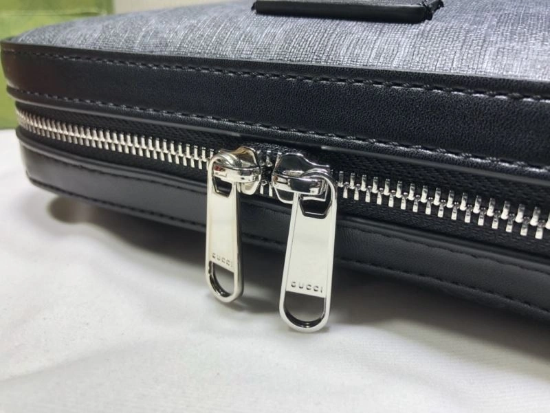 Sleek Gucci Clutch Bags 81560