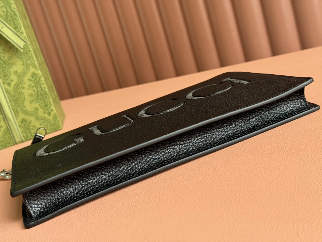 Gucci Clutch Bags WeatherProof 72476