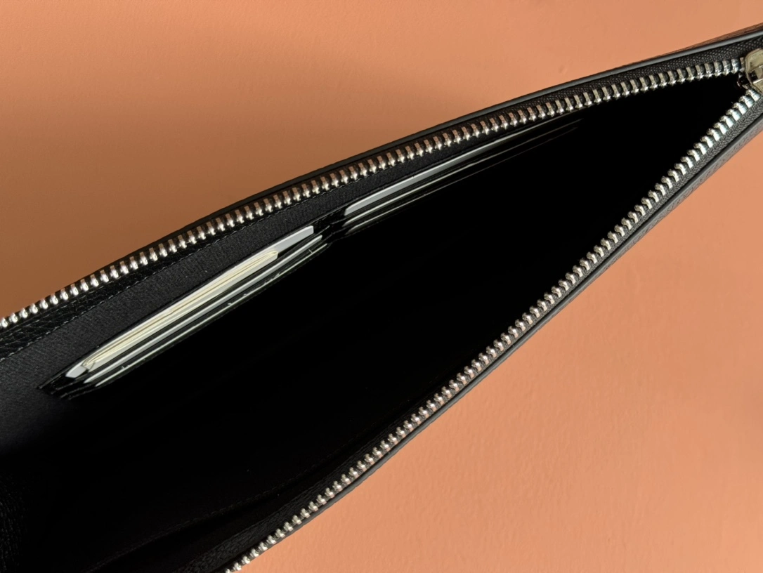 Gucci Clutch Bags WeatherProof 72476