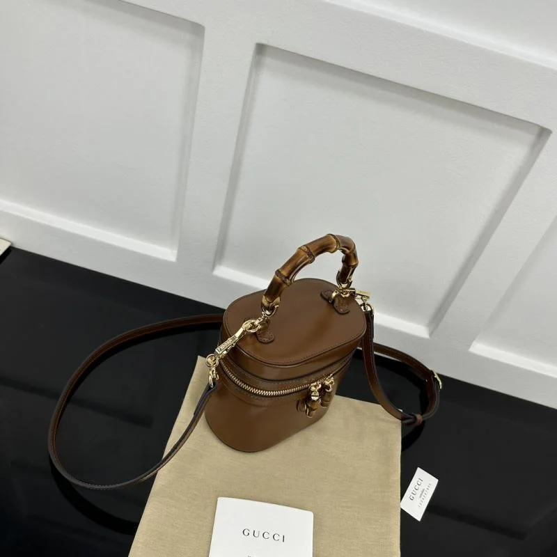 Tailored Gucci Cosmetic Bags 51499
