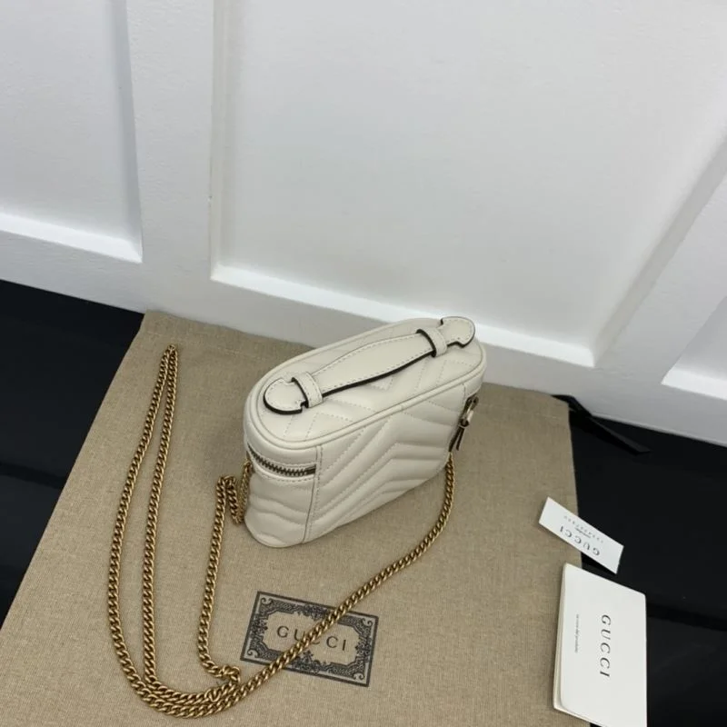 Bright Gucci Cosmetic Bags 51497
