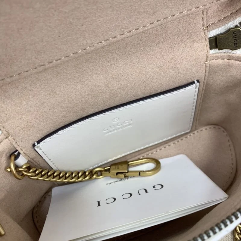 Bright Gucci Cosmetic Bags 51497