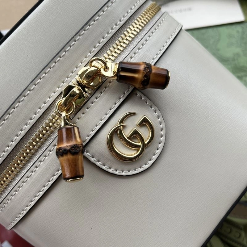 Tailored Gucci Cosmetic Bags 74674