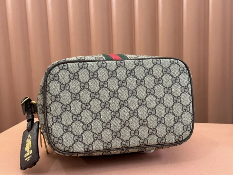 Soft Gucci Cosmetic Bags 64868