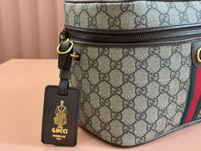 Soft Gucci Cosmetic Bags 64868