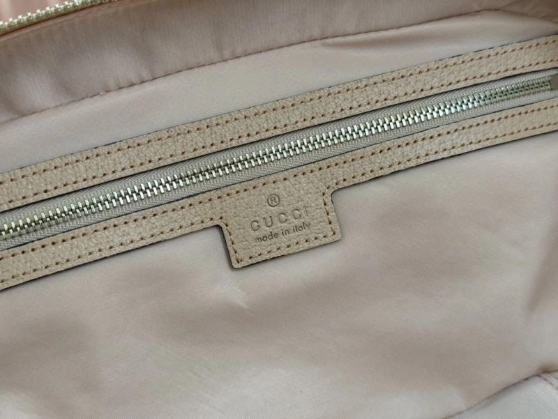 Gucci Cosmetic Bags Bright 64866