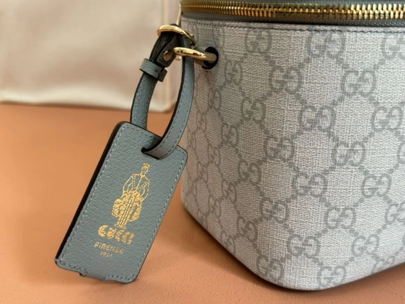 Gucci Cosmetic Bags Minimalist 64865