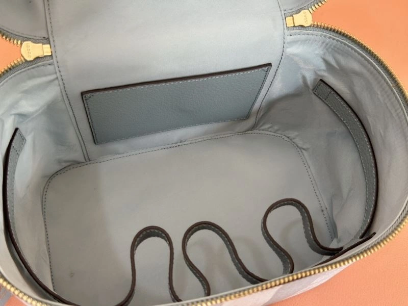 Gucci Cosmetic Bags Minimalist 64865