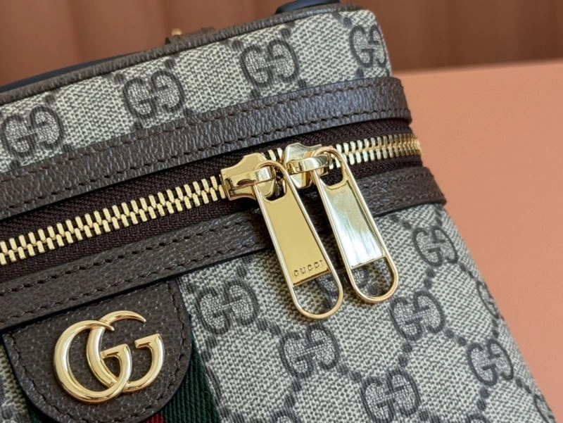 Effortless Gucci Cosmetic Bags 64864