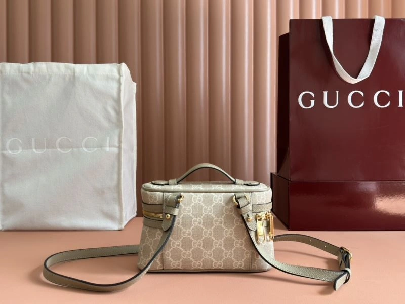 Casual Gucci Cosmetic Bags 64862
