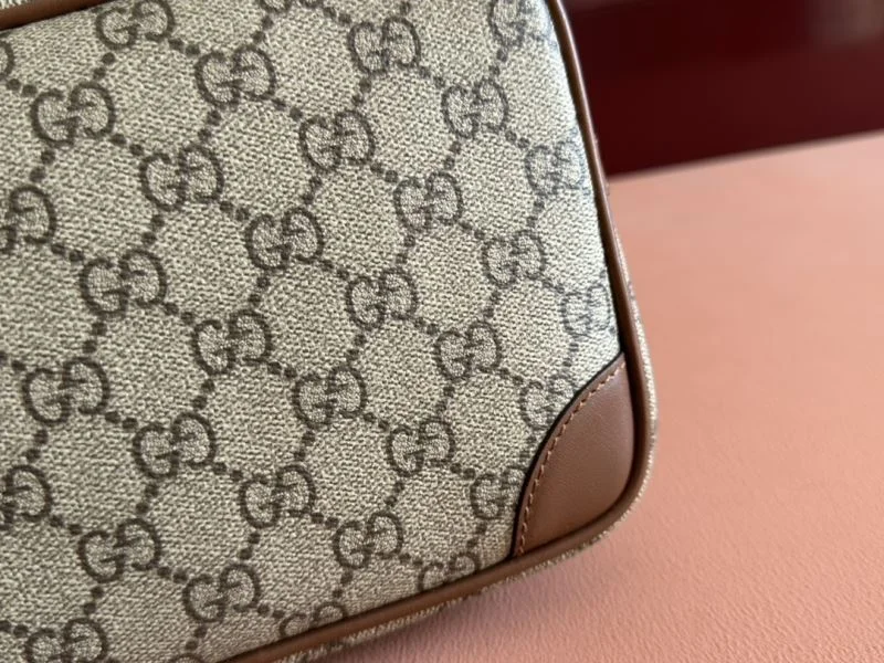 Versatile Gucci Cosmetic Bags 49995