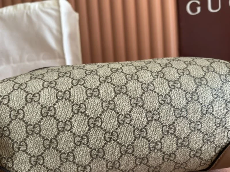 Gucci Cosmetic Bags Durable 50008