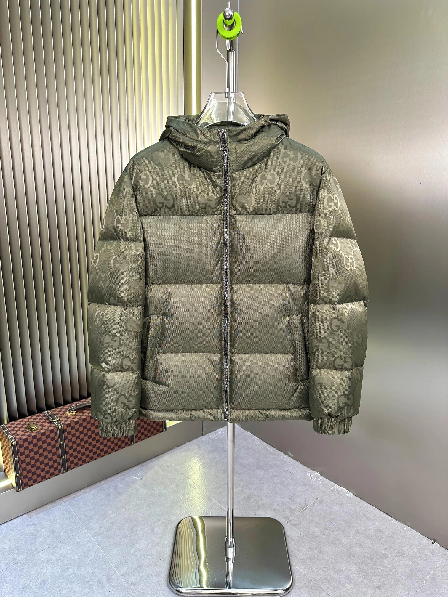 Original Gucci Down Jackets 129176