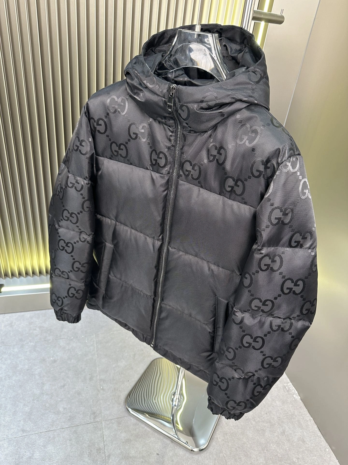 Original Gucci Down Jackets 129176