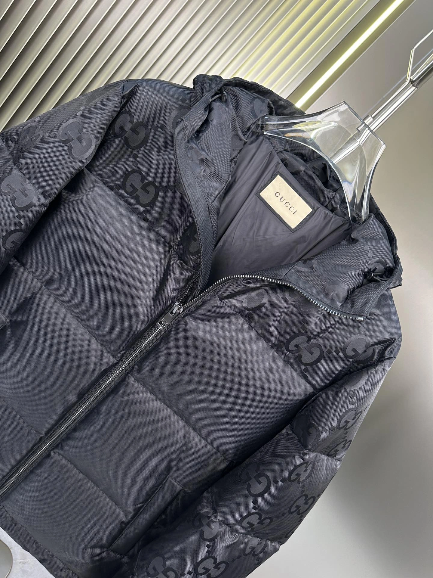 Original Gucci Down Jackets 129176
